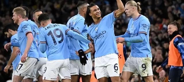 学院再添两, 喜讯, 接进入曼城